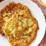 Jakie przyprawy do placków z cukinii, aby wydobyć ich smak?