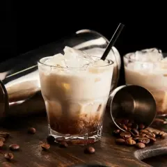 Biały rusek drink – łatwy przepis na klasyczny koktajl, który zaskoczy