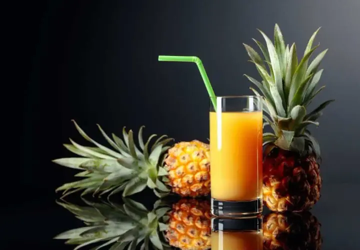 Najlepsze drinki z ananasem, które orzeźwiają i zachwycają smakiem