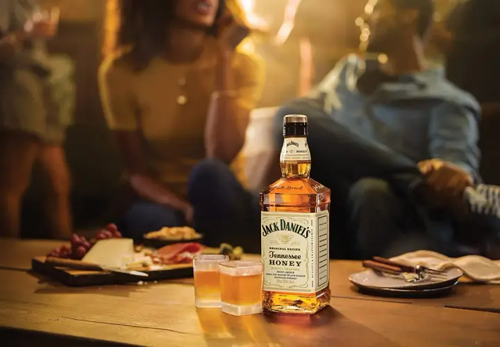 Jak pić Jack Daniel's Honey: najlepsze sposoby na smakowanie